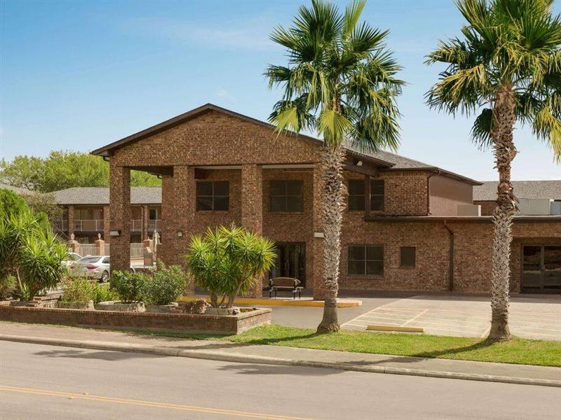 Super 8 By Wyndham Universal City Zewnętrze zdjęcie
