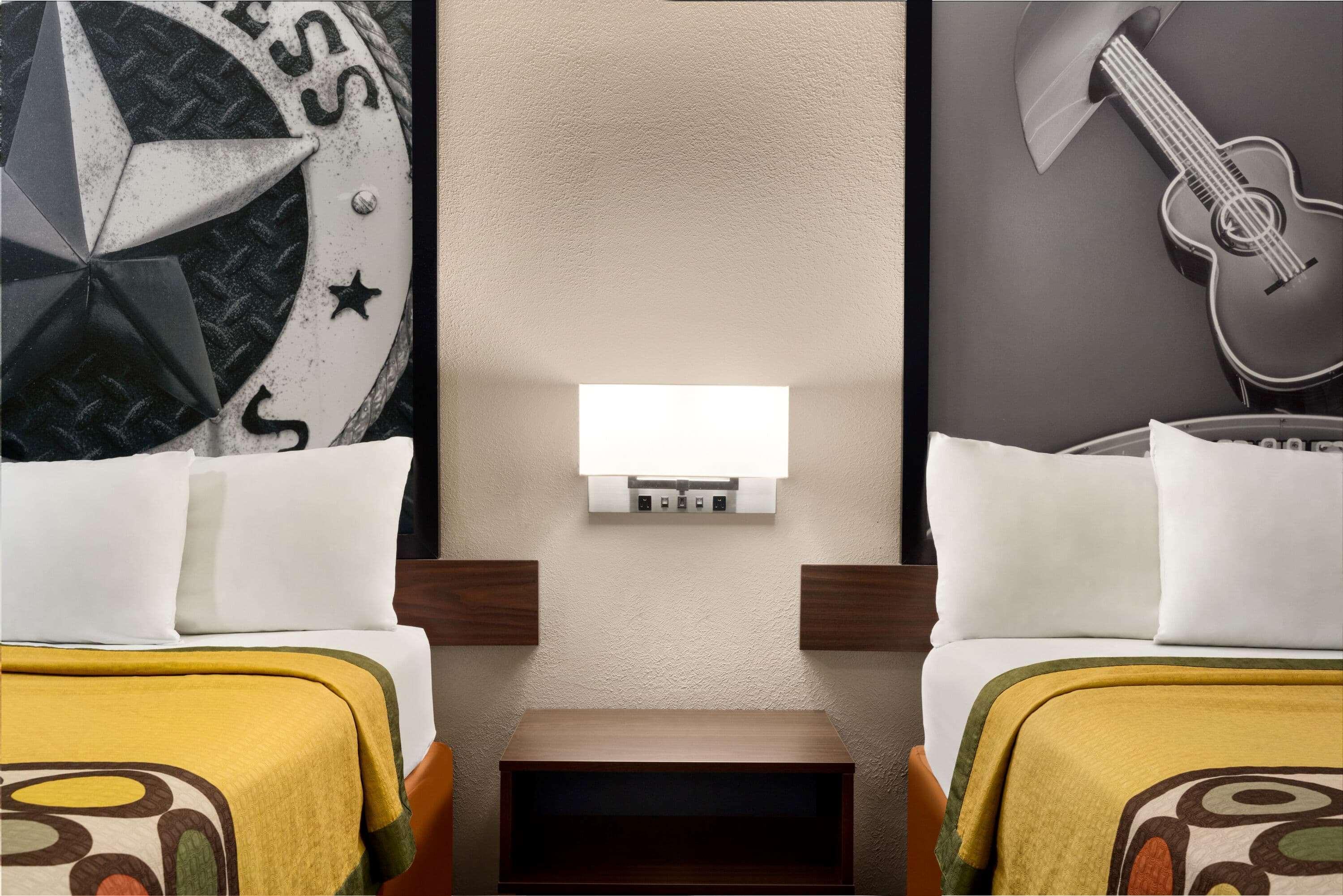 Super 8 By Wyndham Universal City Zewnętrze zdjęcie