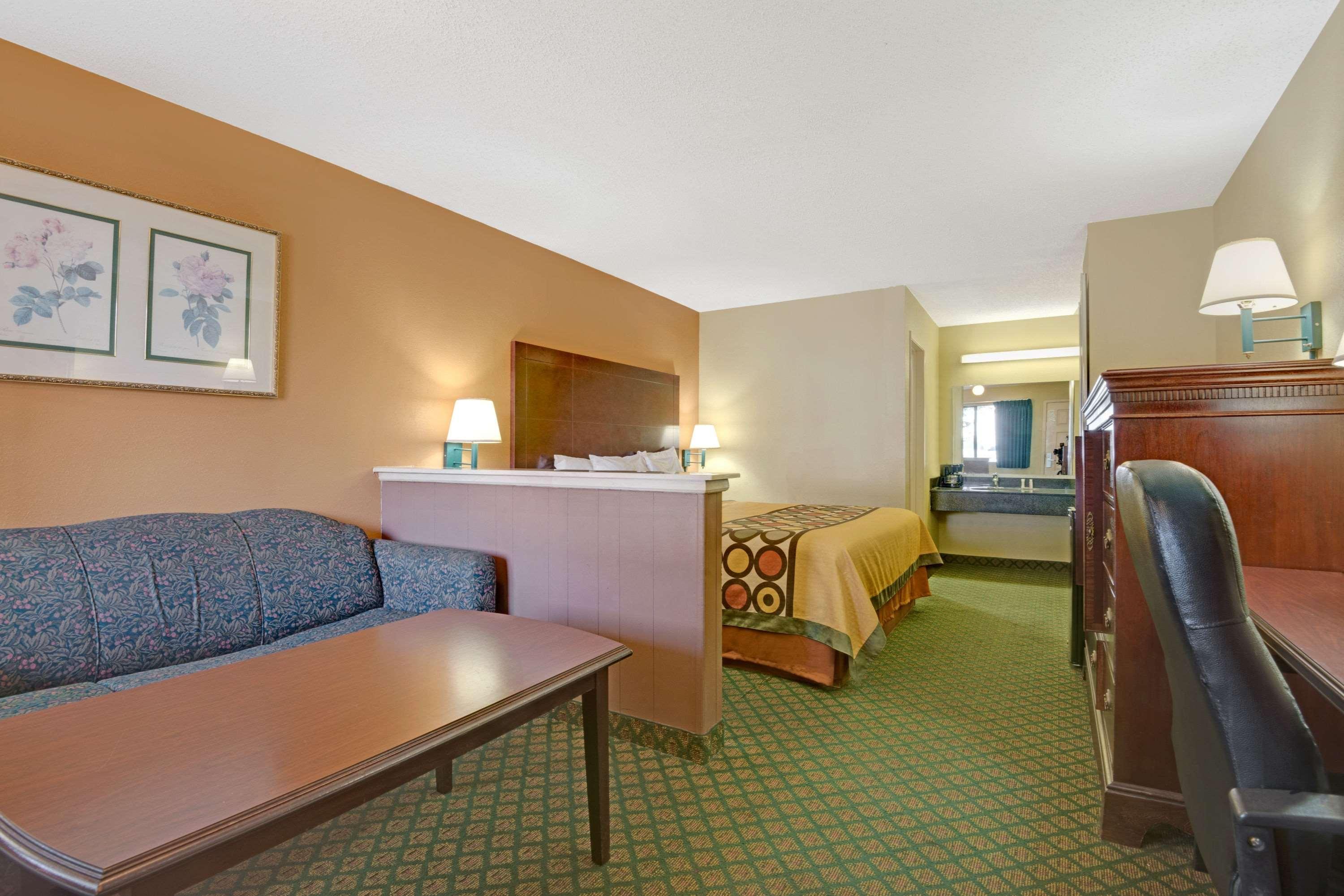 Super 8 By Wyndham Universal City Zewnętrze zdjęcie