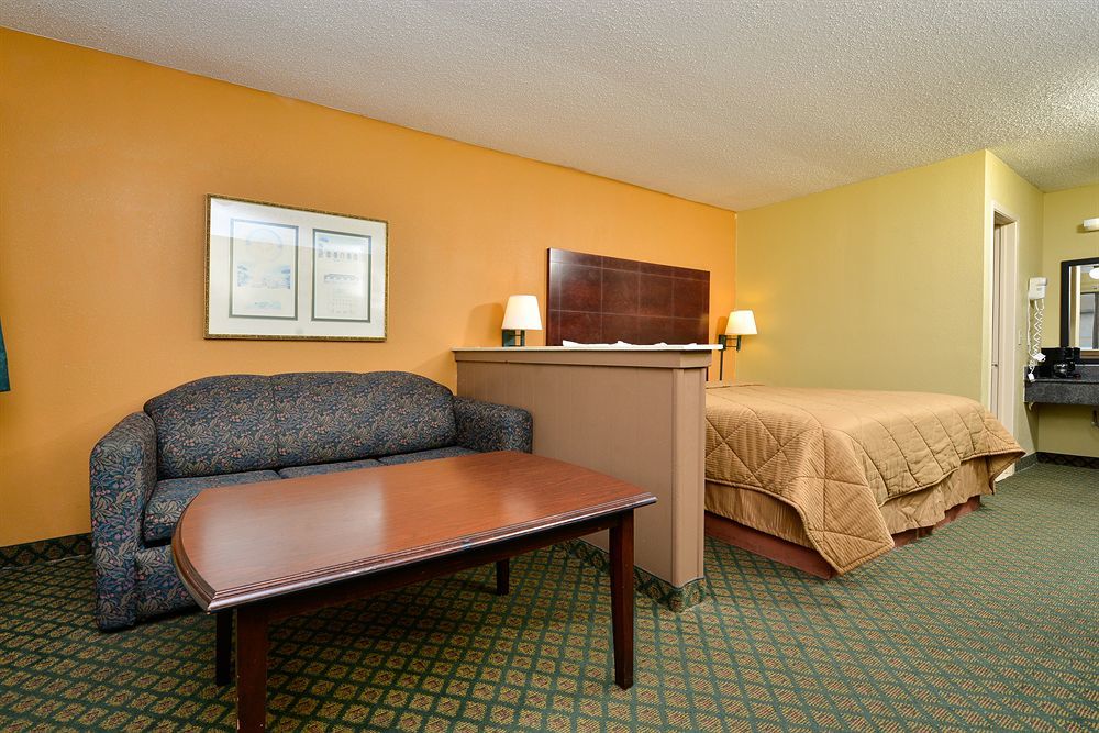 Super 8 By Wyndham Universal City Zewnętrze zdjęcie