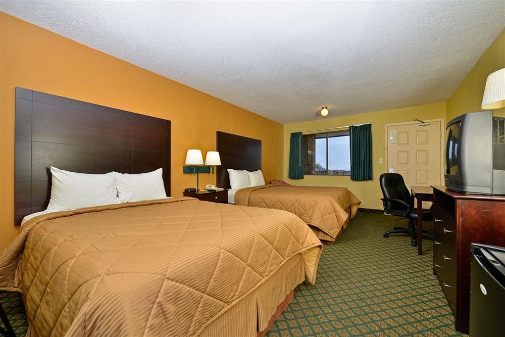 Super 8 By Wyndham Universal City Zewnętrze zdjęcie