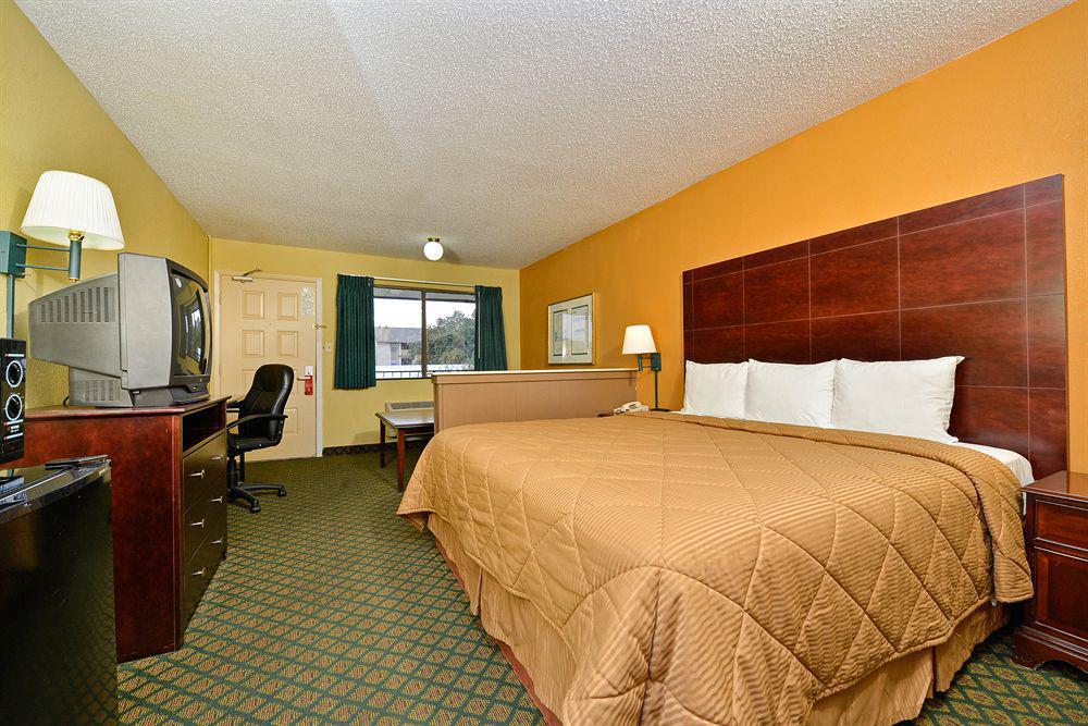 Super 8 By Wyndham Universal City Zewnętrze zdjęcie